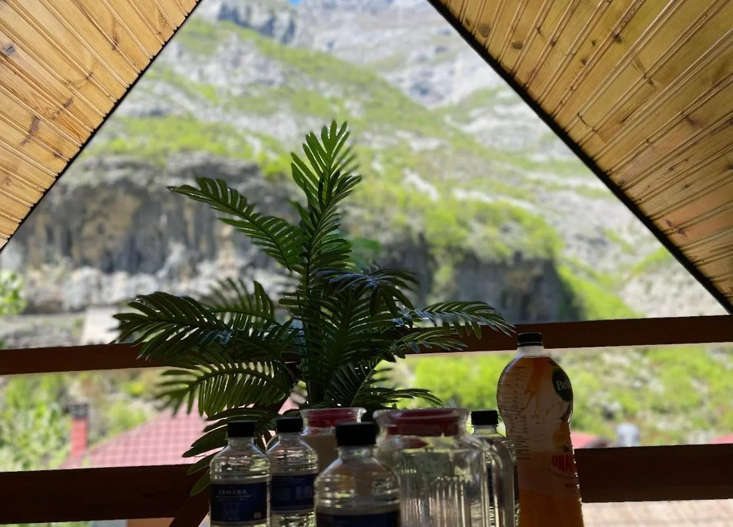 Rireyana Hotel Tamare